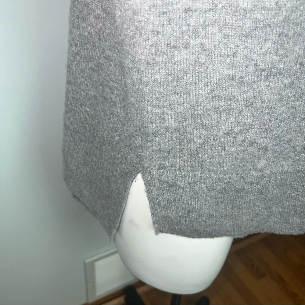 41 Hawthorn Gray 100% Cashmere Turtleneck Sweater Women’s Large